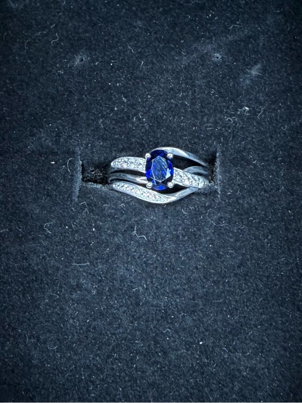 Kay Jeweler’s Sapphire Ring